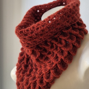 Fular circular crosetat - Artynos.ro