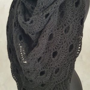 Șal Crochetat Manual Negru Clasic si Rafinat - îmbrăcăminte și modă - eșarfe, pălării, fularuri - șaluri - Artynos.ro