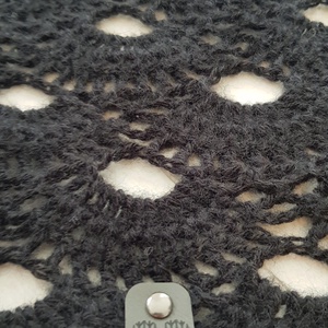 Șal Crochetat Manual Negru Clasic si Rafinat - îmbrăcăminte și modă - eșarfe, pălării, fularuri - șaluri - Artynos.ro