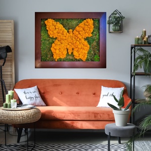 Tablou cu licheni și ramă de lemn Golden Butterfly - casă & stil de viață - accesorii pentru decorat casa - decorațiuni de pereți, decorațiuni suspendate - decorațiuni suspendate - Artynos.ro
