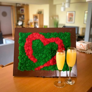 Tablou cu licheni și ramă de lemn Moss Heart - Artynos.ro