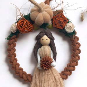 Decoratiuni de toamna pentru usi cu papusi macramé, , , ARTYNOS