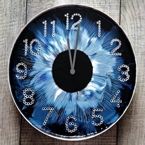Ceas de perete pictat - model Iris, Arte vizuale si accesorii , Picturi, Pictura acrilica, Obiecte pictate, Pictura, ARTYNOS