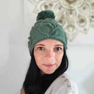 Cozy Crochet Beanie with Pom-Pom - îmbrăcăminte și modă - eșarfe, pălării, fularuri - căciulă - Artynos.ro