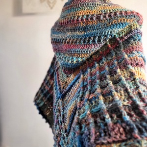 Bohemian Dream Hooded Shawl - îmbrăcăminte și modă - eșarfe, pălării, fularuri - șaluri - Artynos.ro