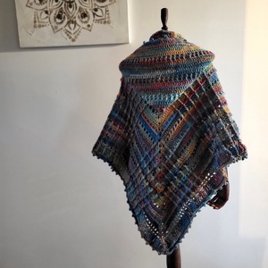 Bohemian Dream Hooded Shawl - îmbrăcăminte și modă - eșarfe, pălării, fularuri - șaluri - Artynos.ro