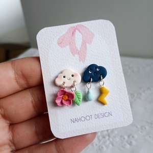 Cercei Norosori, Bijuterii, Cercei, Cercei agatati, , Cercei modelati manual din lut polimeric.
Lungime aproximativa: 2,5 cm
Cu tortite hipoalergenice di..., ARTYNOS