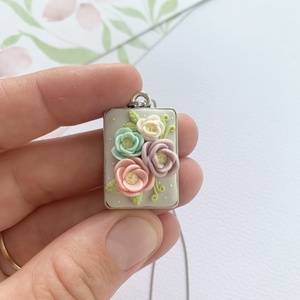 Colier Pastel Roses - bijuterii - coliere - coliere cu pandantive - Artynos.ro