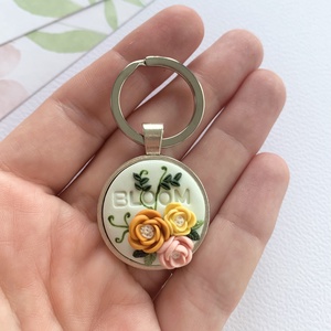 Breloc BLOOM - geantă și husă - accesorii genți - breloc - Artynos.ro