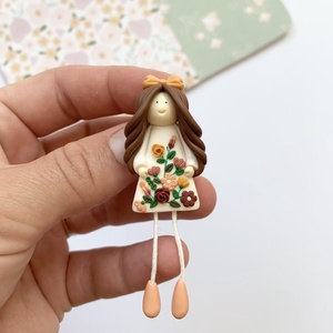 Brosa Floral Doll - Artynos.ro