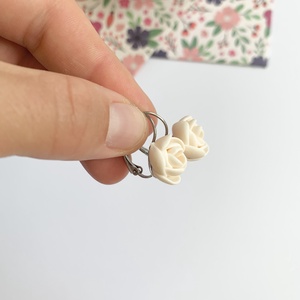 Cercei Ivory Roses - bijuterii - cercei - cercei candelabru - Artynos.ro