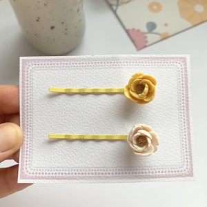 Set 2 agrafe Flowers - îmbrăcăminte și modă - accesorii păr - bandă de păr și agrafe păr - Artynos.ro