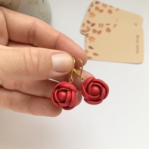 Cercei Roses - bijuterii - cercei - cercei agățați - Artynos.ro