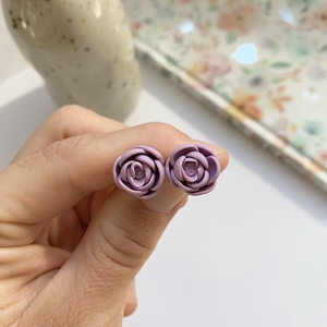 Cercei Purple Flowers - bijuterii - cercei cu figurine - Artynos.ro Cercei Purple Flowers - bijuterii - cercei cu figurine - Artynos.ro