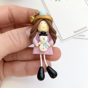 Brosa Winter Doll - Artynos.ro