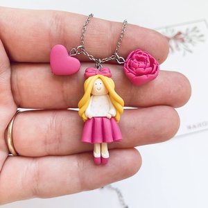 Colier Fetita cu floare - crăciun - cadouri de moș crăciun - cadouri de moș crăciun - Artynos.ro