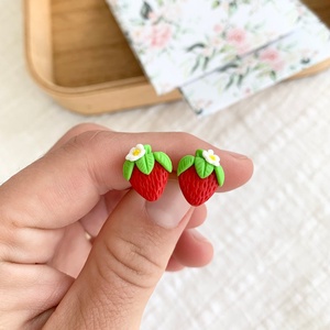 Cercei capsuni - bijuterii - cercei - cercei cu figurine - Artynos.ro