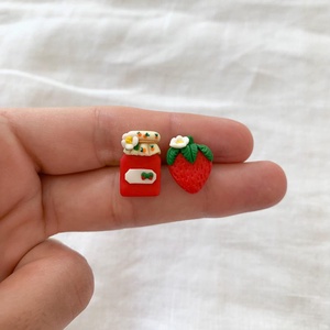 Cercei Dulceata de capsuni - bijuterii - cercei - cercei cu figurine - Artynos.ro