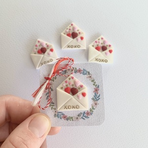 Broșă Mărțișor  - bijuterii - mărțișor - Artynos.ro