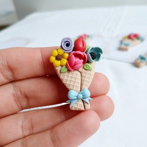 Brosa Martisor  - Artynos.ro