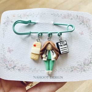 Brosa pe ac Doctor / Asistenta, Bijuterii, Martisor, , ARTYNOS