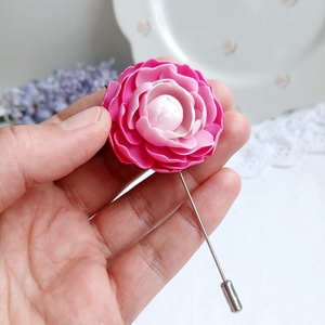 Broșă Bujor - bijuterii - broșe - Artynos.ro