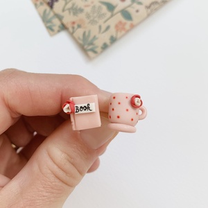 Cercei Book and tea - bijuterii - cercei - clipsuri - Artynos.ro