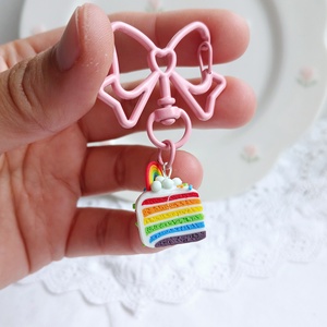 Breloc Rainbow - genți și portofele - accesorii genți - breloc - Artynos.ro