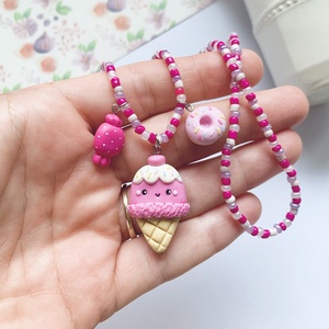 Colier Dulciurele, Craciun, Cadouri de Mos Craciun, Cadouri de Mos Craciun, , Colier cu pandantive lucrate manual din lut polimeric, sub forma de dulciurele: o inghetata, o gogo..., ARTYNOS