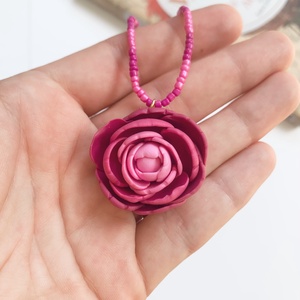 Colier Peony - crăciun - cadouri de moș crăciun - cadouri de moș crăciun - Artynos.ro