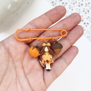 Brosa pe ac I love autumn, Bijuterii, Brose, , Brosa cu elemente lucrate manual din lut polimeric

Dimensiune aproximativa : 6 cm

Vom expedia com..., ARTYNOS