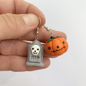 Cercei Halloween, Casa & Stil de viata, Decoratiuni de casa, Halloween - tot ce ai nevoie de o petrecere!, Bijuterii de Halloween, , Completeaza-ti tinuta de Halloween cu cele mai frumoase accesorii marca Nahoot Design!

Cercei lucr..., ARTYNOS