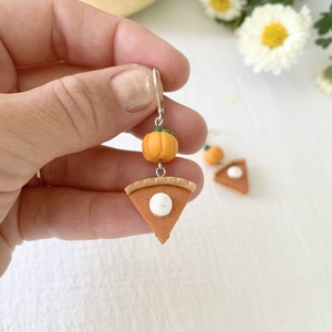 Cercei Toamna- Placinta cu dovleac - bijuterii - cercei - cercei cu figurine - Artynos.ro
