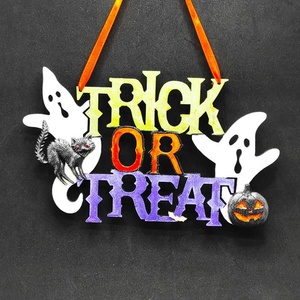 Friendly Ghosts - decorațiune Halloween glow-in-the-dark, Casă & Stil de viață, Accesorii pentru decorat casa, Halloween - tot ce ai nevoie pentru petrecere!, Decorațiuni pentru uși și ferestre de Halloween, Altele, ARTYNOS