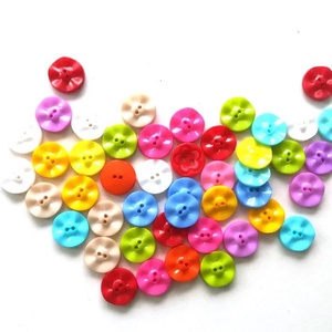 Nasturasi din plastic colorati - Artynos.ro