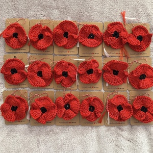 Mac croșetat  - bijuterii - mărțișor - Artynos.ro