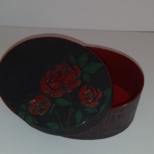 Cutie pentru bijuterii  - arte vizuale și accesorii  - alte arte - Artynos.ro