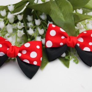 Clemă de păr Masnis - Minnie Mouse roșu/negru cu buline -  - Artynos.ro