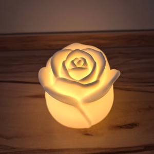 Led Rózsa  - Decoratiuni pentru locuinta si cadouri, , , Dimensiuni: 8,2 cm inaltime, 7,6 cm latime si adancime.
Se utilizeaza cu o lumanare LED (pretul inc..., ARTYNOS
