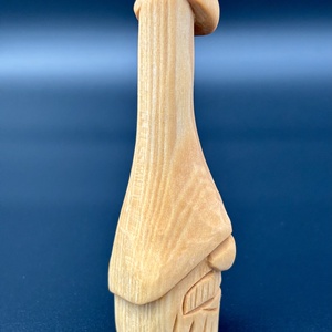 Vrăjitor cioplit din lemn de tei - figurină unicat - accesorii de crăciun - cadou tematic de moș crăciun, decorațiuni - cadouri de moș crăciun - Artynos.ro