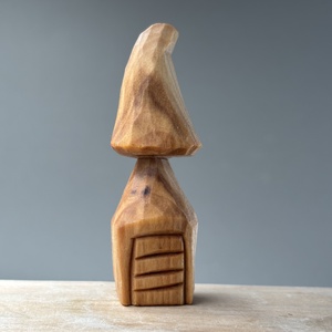 Ciupercuță Căsuță din Lemn de Tei  Sculptură Unicat, Accesorii de Crăciun, Cadou tematic de Moș Crăciun, decorațiuni, Decor de interior Moș Crăciun, Sculptură, Prelucrarea lemnului, ARTYNOS