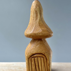 Ciupercuță căsuță din lemn de dud - figurină unicat, Arte vizuale și accesorii , Sculptură, Statuie lemn, Sculptură, Prelucrarea lemnului, ARTYNOS