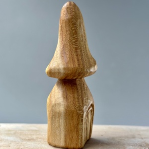 Ciupercuță căsuță din lemn de dud - figurină unicat - arte vizuale și accesorii  - sculptură - statuie lemn - Artynos.ro