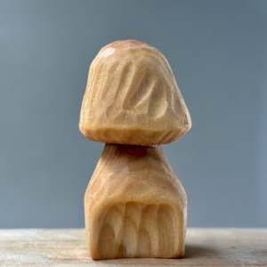 Ciupercă-căsuță din lemn de tei - figurină unicat, Arte vizuale și accesorii , Sculptură, Statuie lemn, Sculptură, Prelucrarea lemnului, ARTYNOS