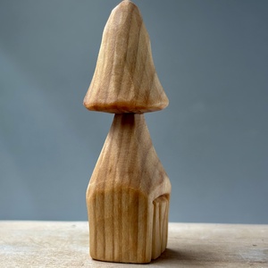 Ciupercuță căsuță - figurină unicat , , Sculptură, Prelucrarea lemnului, ARTYNOS