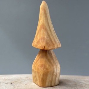 Ciupercuță Căsuță din Lemn de Tei  Sculptură Unicat - arte vizuale și accesorii  - sculptură - statuie lemn - Artynos.ro