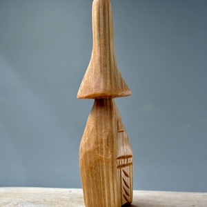 Ciupercuță căsuță sculptată manual din lemn de tei  decor rustic și natural, Arte vizuale și accesorii , Sculptură, Statuie lemn, Sculptură, Prelucrarea lemnului, ARTYNOS