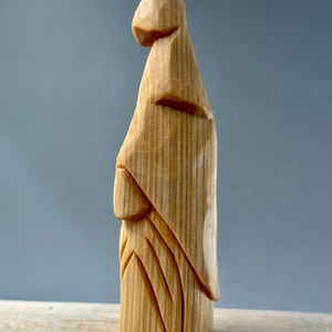 Vrăjitor sculptat din lemn de tei  decor magic handmade pentru iubitorii de fantezie - accesorii de crăciun - cadou tematic de moș crăciun, decorațiuni - cadouri de moș crăciun - Artynos.ro