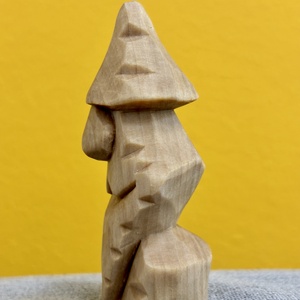 Gnom din lemn de tei  sculptură decorativă handmade - accessorii și unelte - accesorii decorative - figurine - Artynos.ro