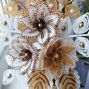 Compoziție de flori din perle - casă & stil de viață - accesorii pentru decorat casa - suport de flori - buchete de flori - Artynos.ro